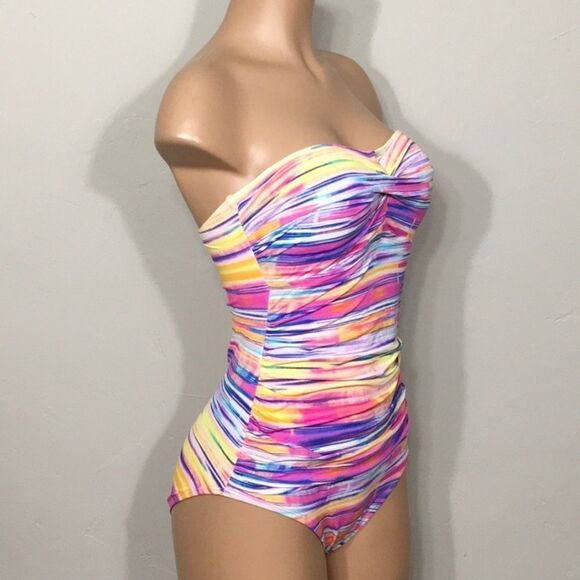 Lauren Ralph Lauren pastel stripe swimsuit. New - Picture 6 of 9